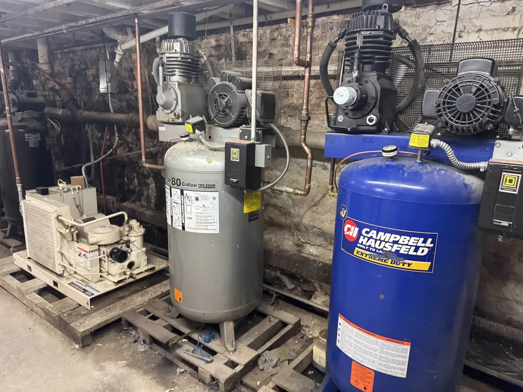 13 Elm Street Newton NH 03858