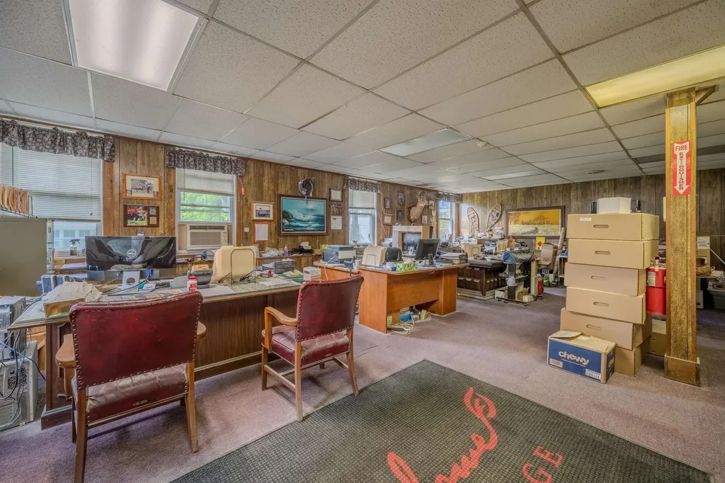 13 Elm Street Newton NH 03858