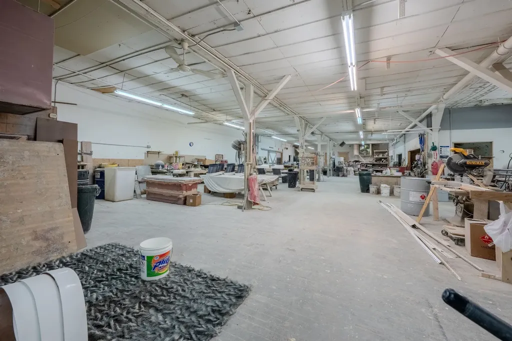 13 Elm Street Newton NH 03858