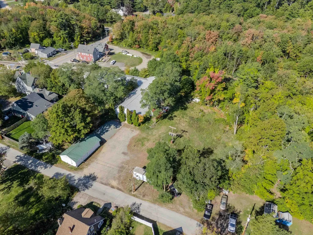 13 Elm Street Newton NH 03858