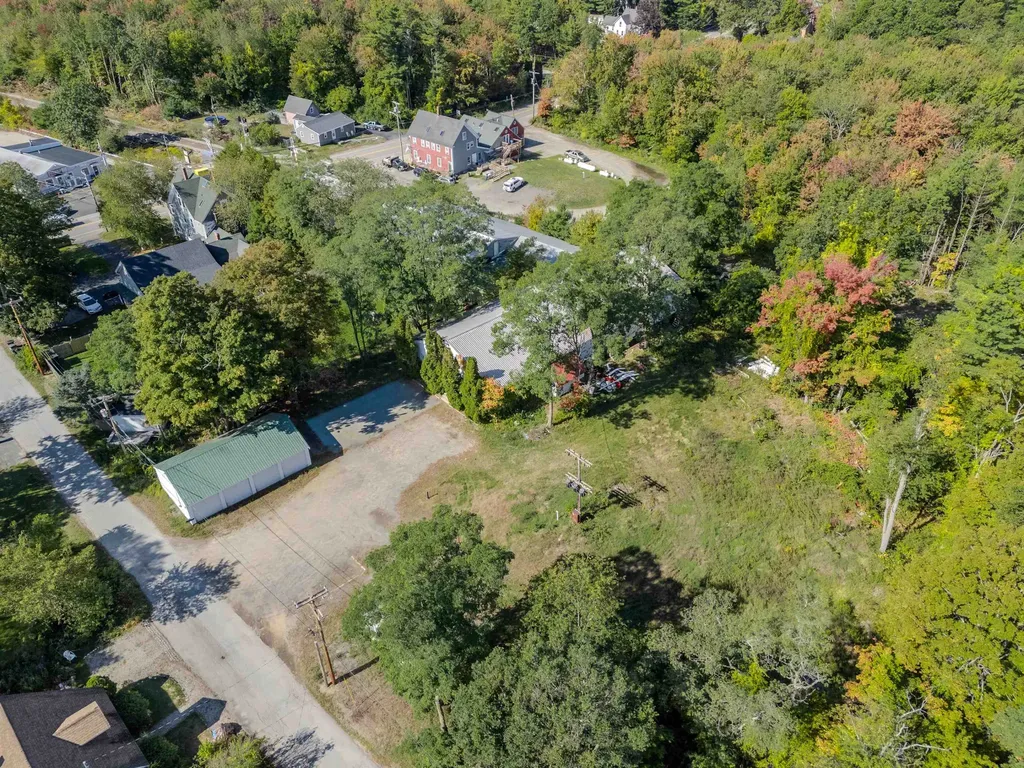 13 Elm Street Newton NH 03858