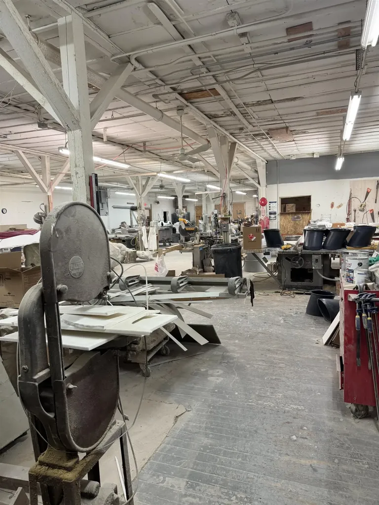 13 Elm Street Newton NH 03858