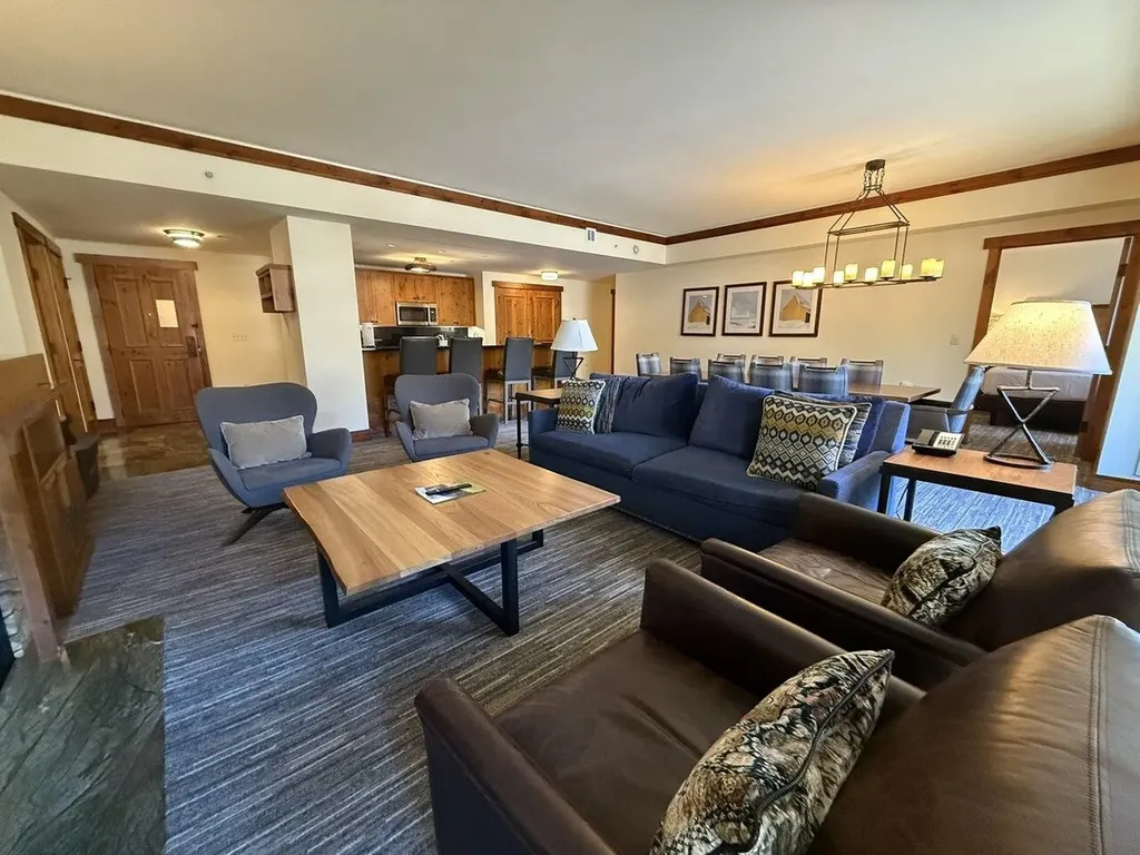 7412 Mountain Road Stowe VT 05672