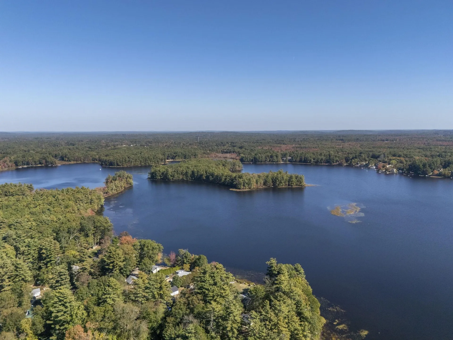 10 3rd Street Kingston NH 03848