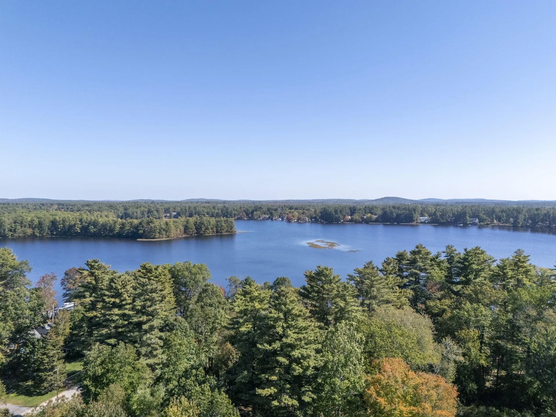 10 3rd Street Kingston NH 03848