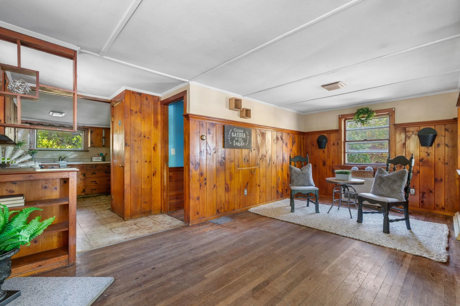 10 3rd Street Kingston NH 03848