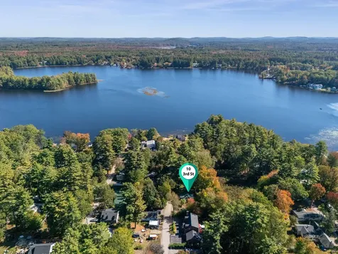 10 3rd Street Kingston NH 03848