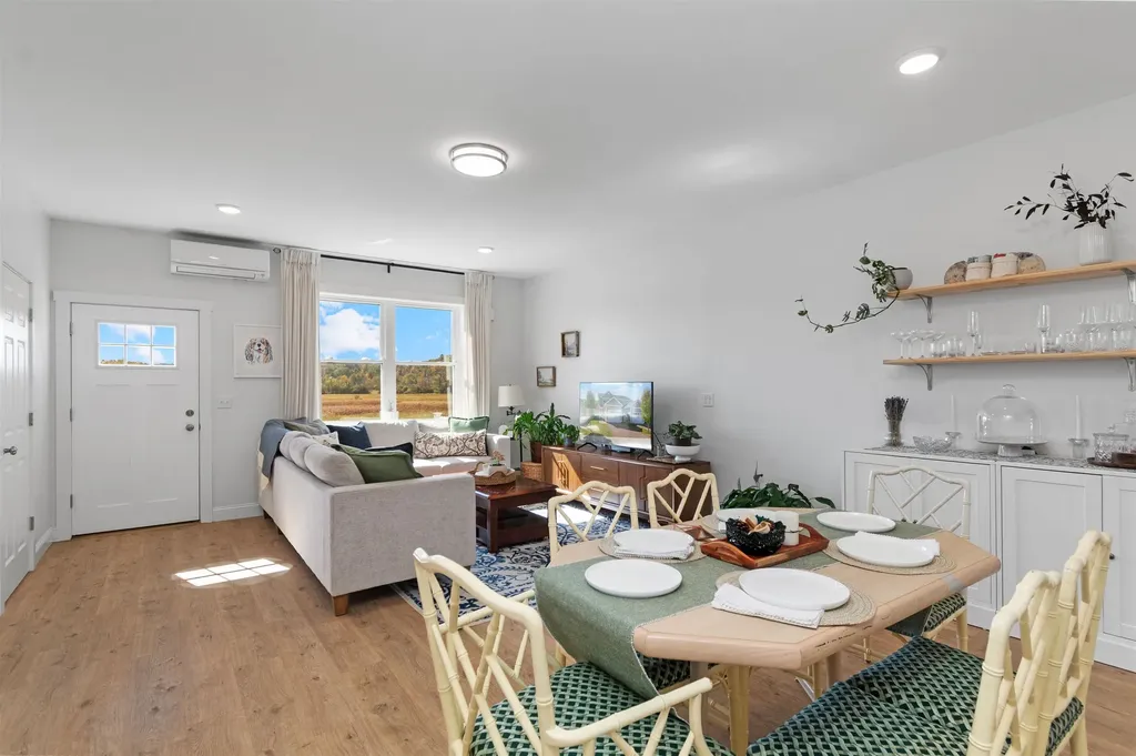 18 Clover Lane Hinesburg VT 05461