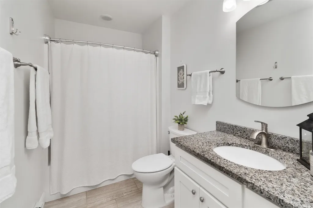 18 Clover Lane Hinesburg VT 05461