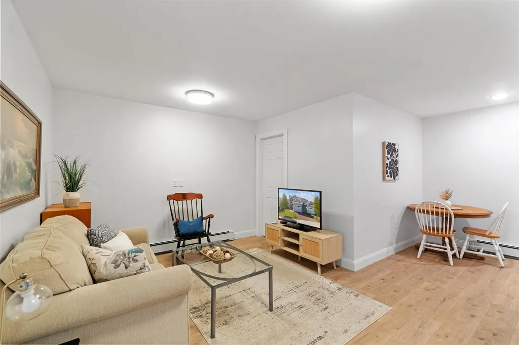 18 Clover Lane Hinesburg VT 05461