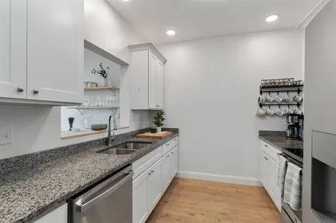 18 Clover Lane Hinesburg VT 05461