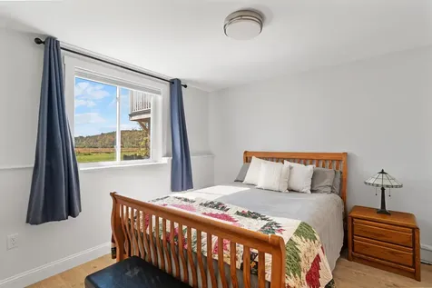 18 Clover Lane Hinesburg VT 05461