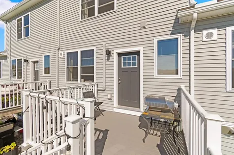 18 Clover Lane Hinesburg VT 05461