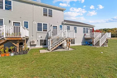 18 Clover Lane Hinesburg VT 05461