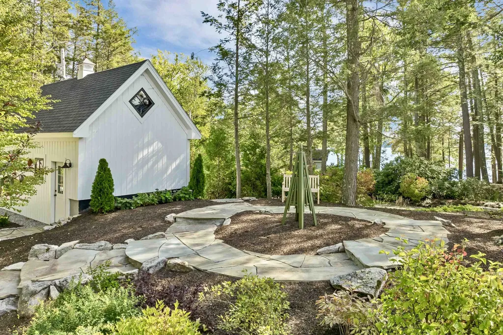 163 Clark Road Wolfeboro NH 03894