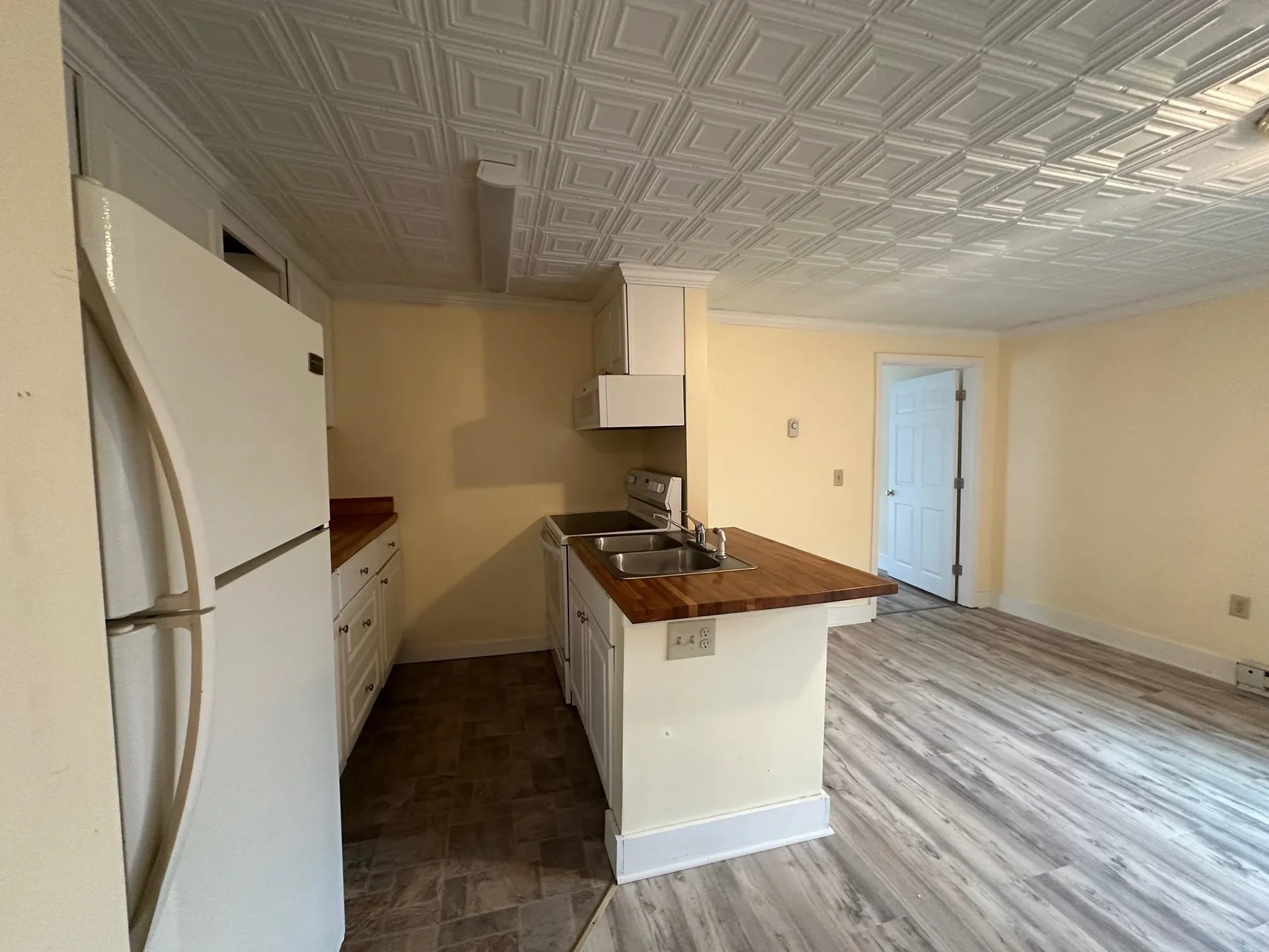 23 Ashuelot Street Winchester NH 03470