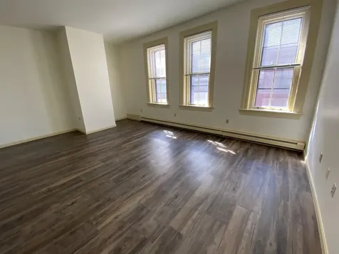 124 Orange Street Manchester NH 03103