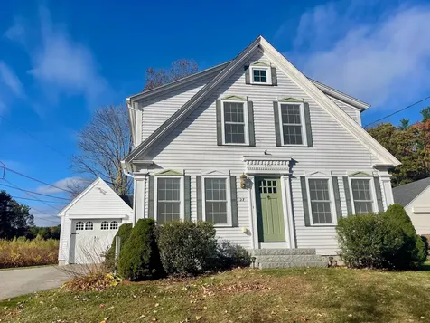 27 Weare Road Seabrook NH 03874