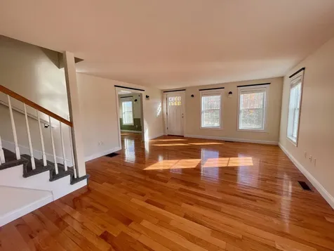 27 Weare Road Seabrook NH 03874