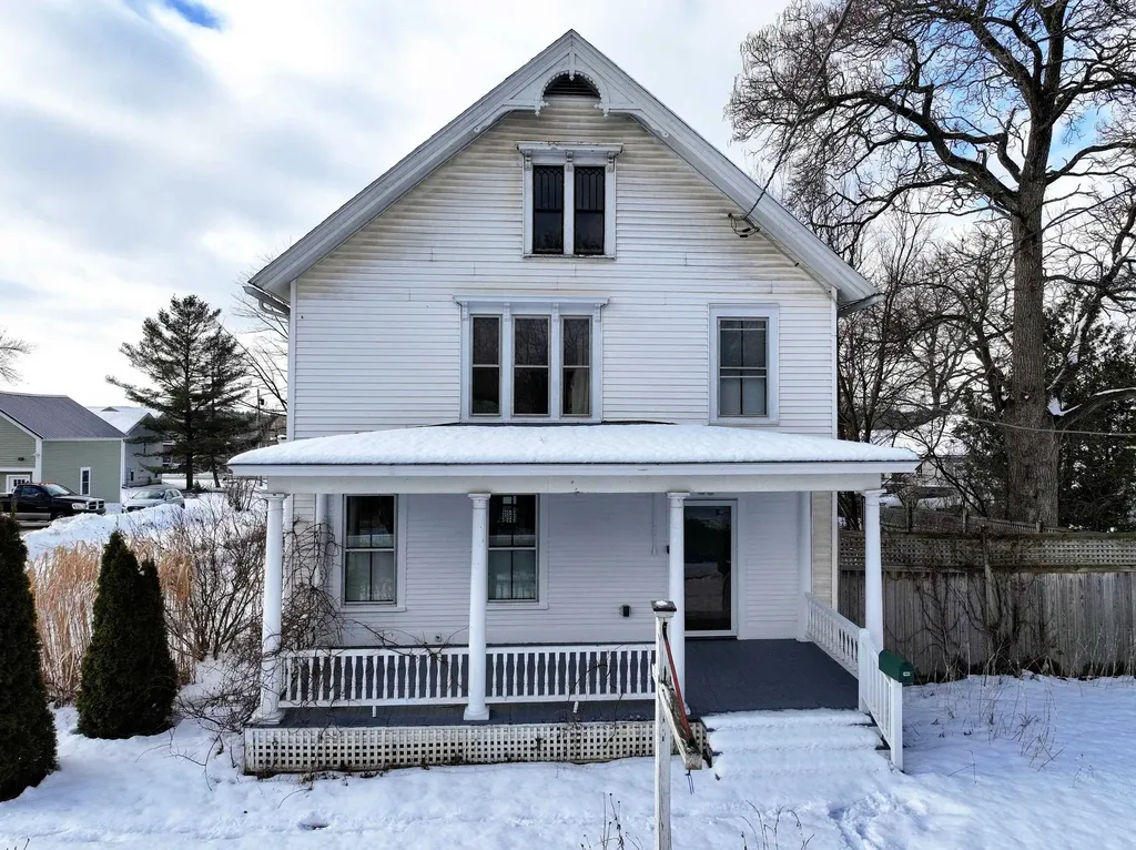 68 Court Street Middlebury VT 05753