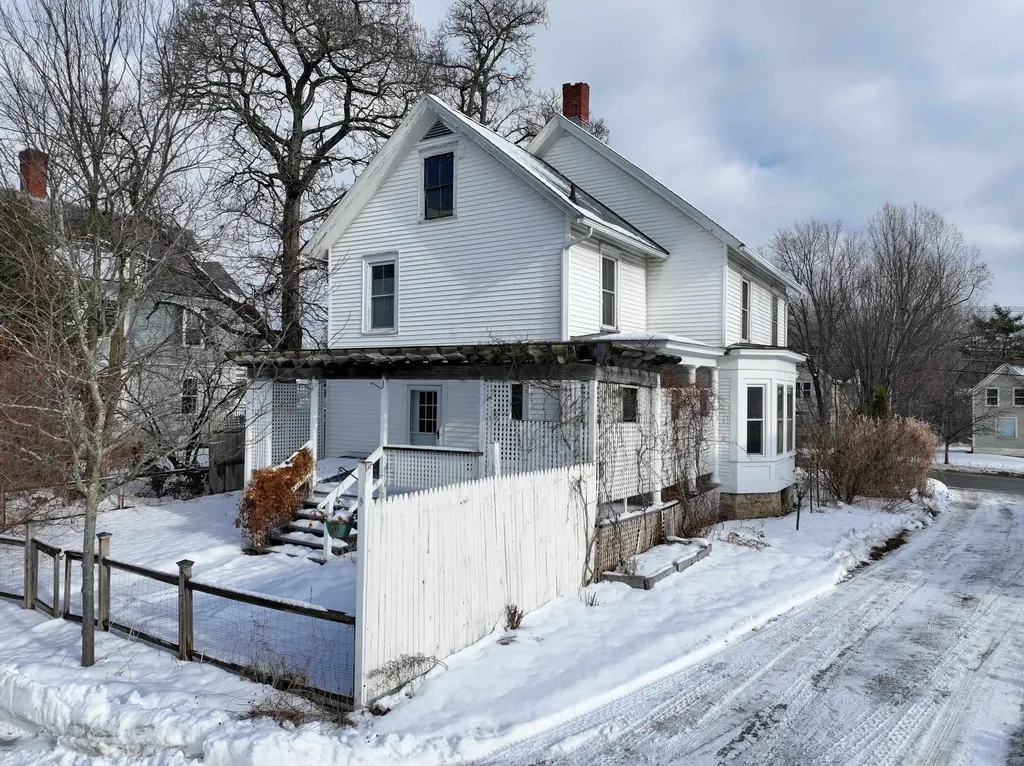 68 Court Street Middlebury VT 05753