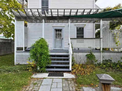 68 Court Street Middlebury VT 05753