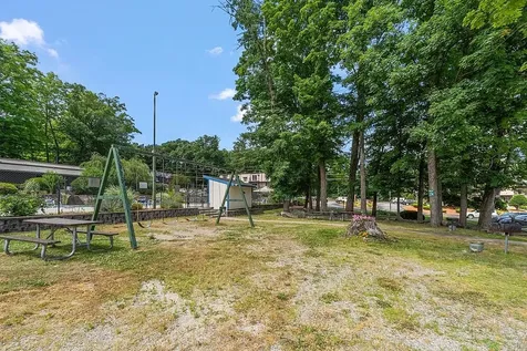 3 Pembroke Drive Derry NH 03038