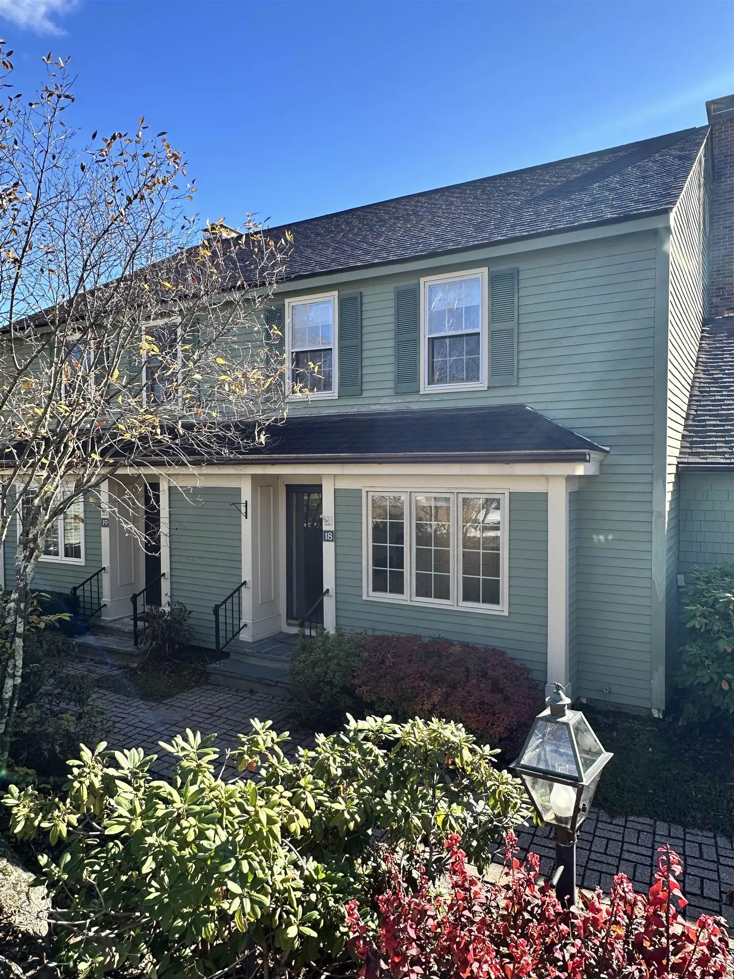 18 Colonial Square Peterborough NH 03458