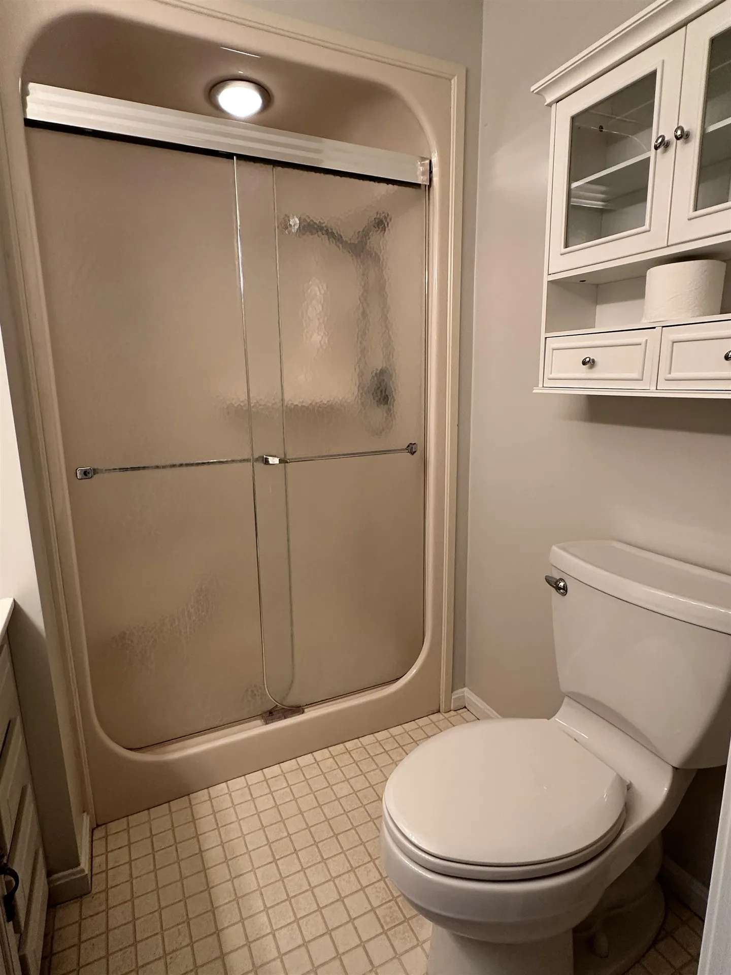 18 Colonial Square Peterborough NH 03458