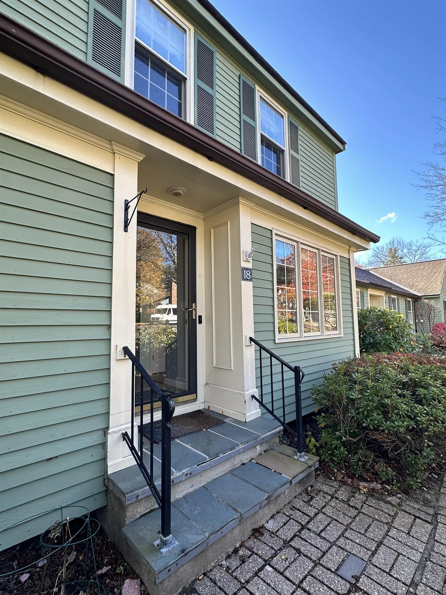 18 Colonial Square Peterborough NH 03458