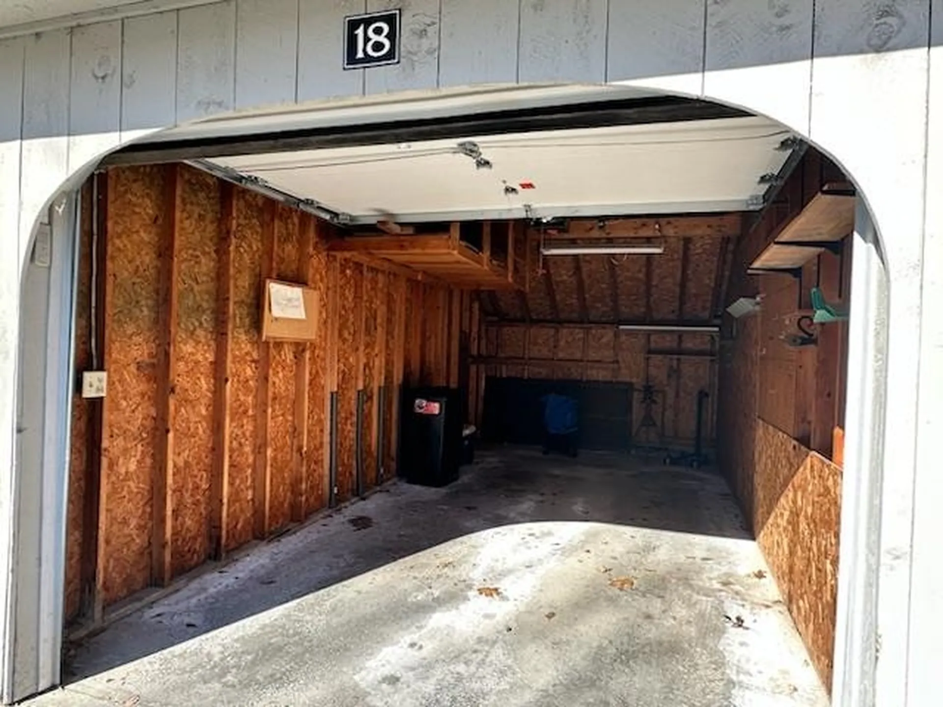 18 Colonial Square Peterborough NH 03458