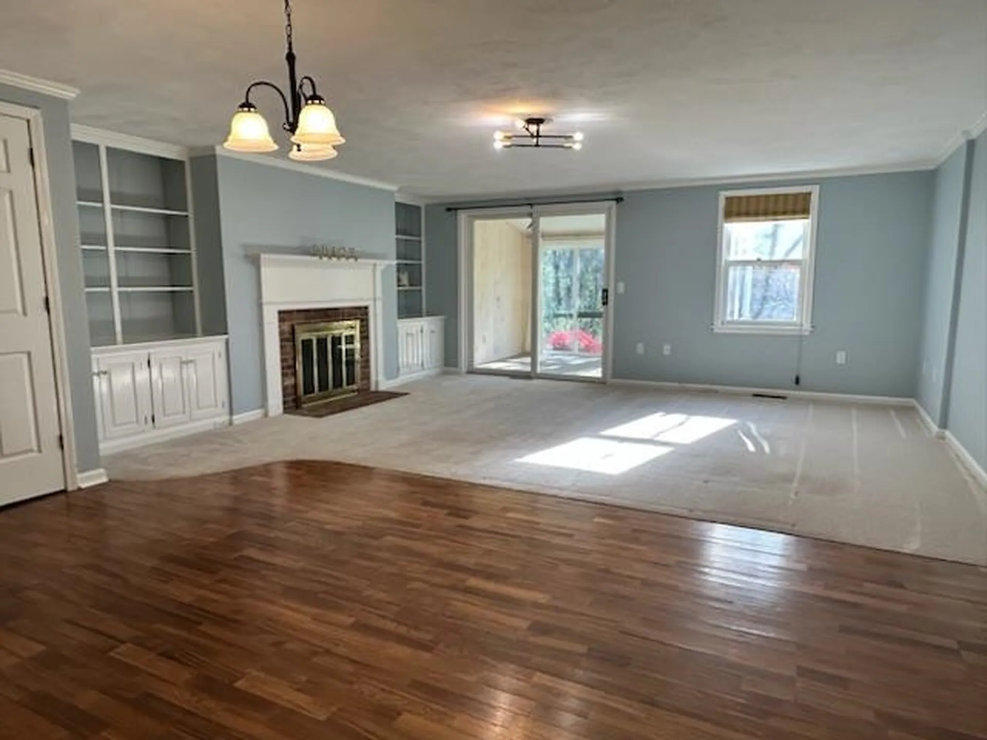 18 Colonial Square Peterborough NH 03458