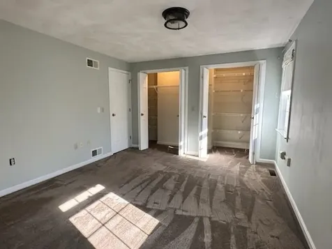 18 Colonial Square Peterborough NH 03458