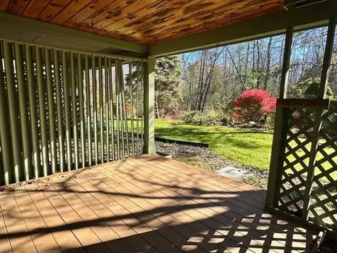 18 Colonial Square Peterborough NH 03458