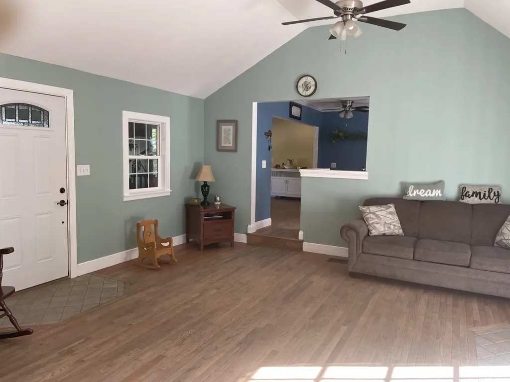 21 Lake Avenue Franklin NH 03235