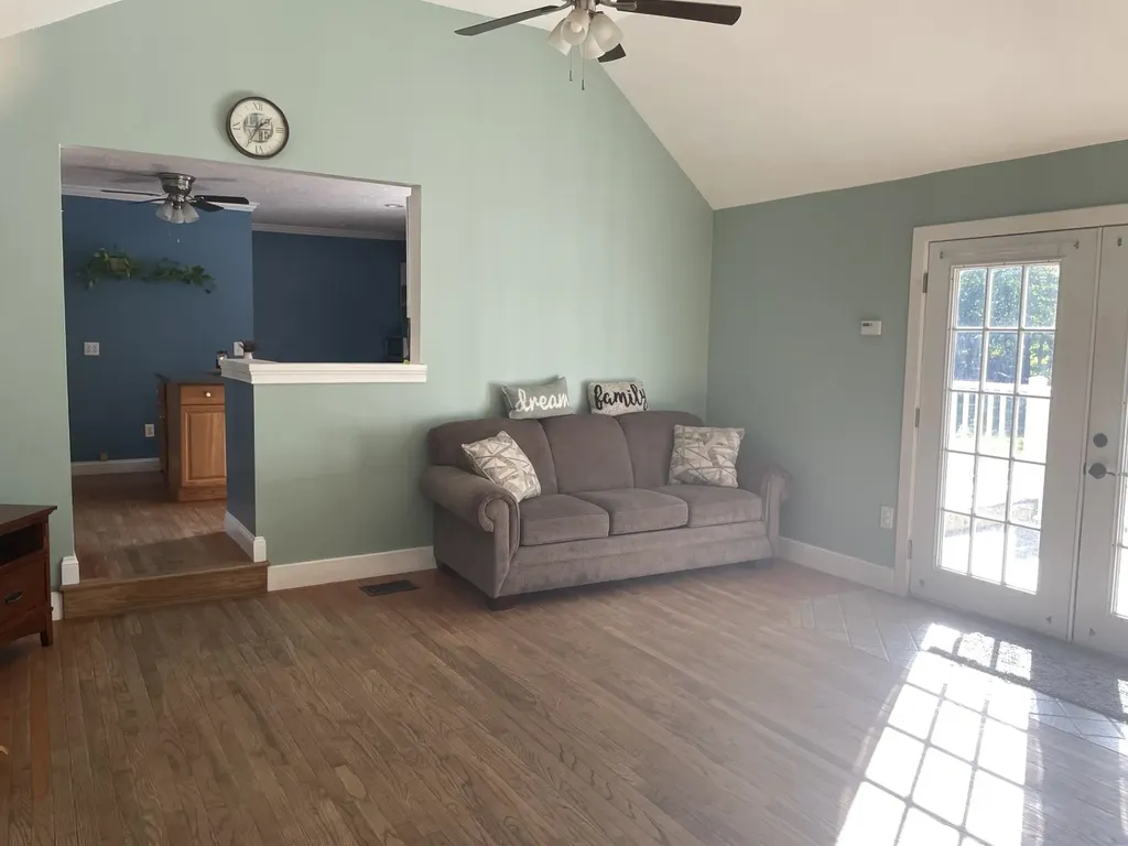 21 Lake Avenue Franklin NH 03235