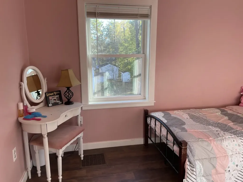 21 Lake Avenue Franklin NH 03235