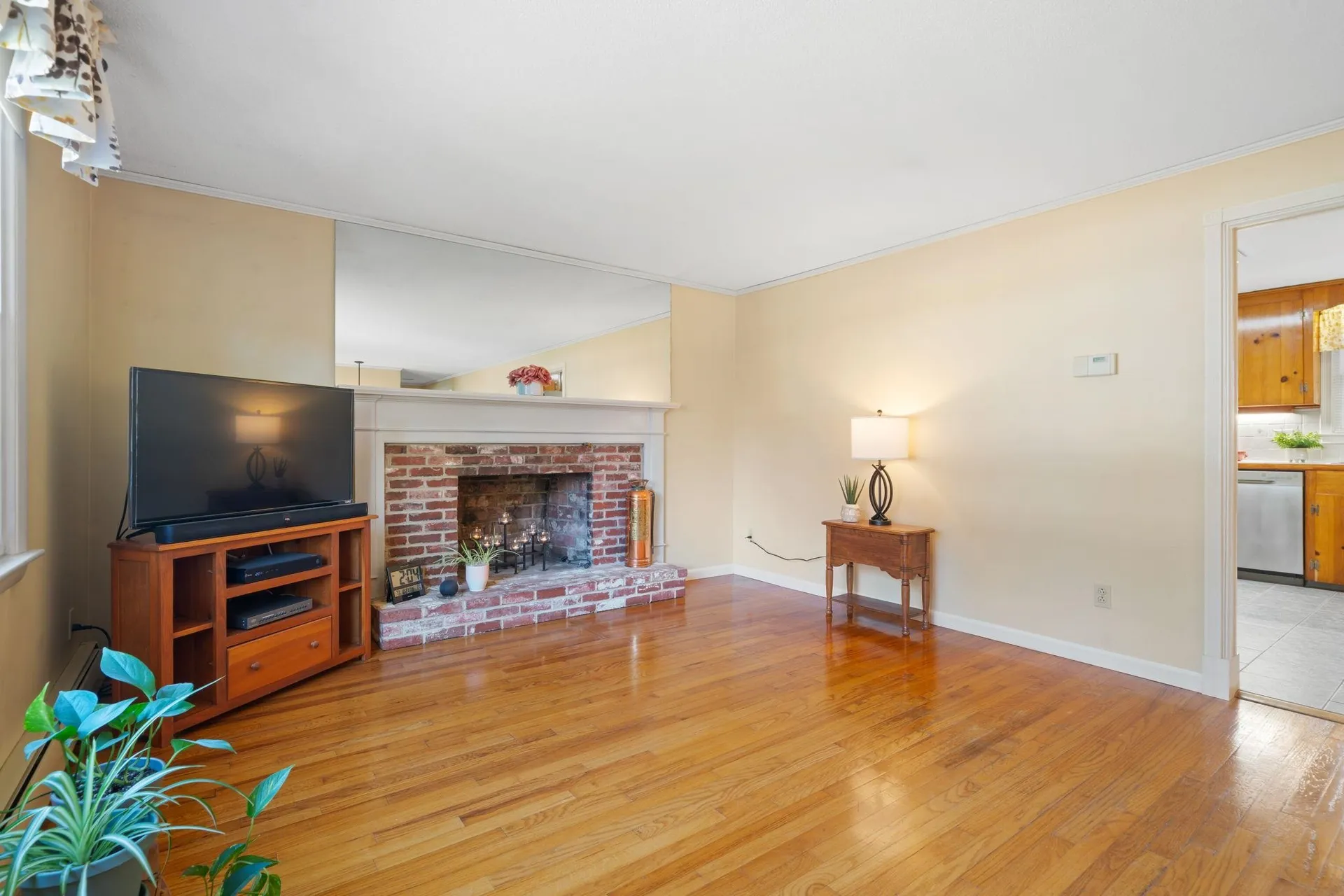 10 Cedar Street Hudson NH 03051