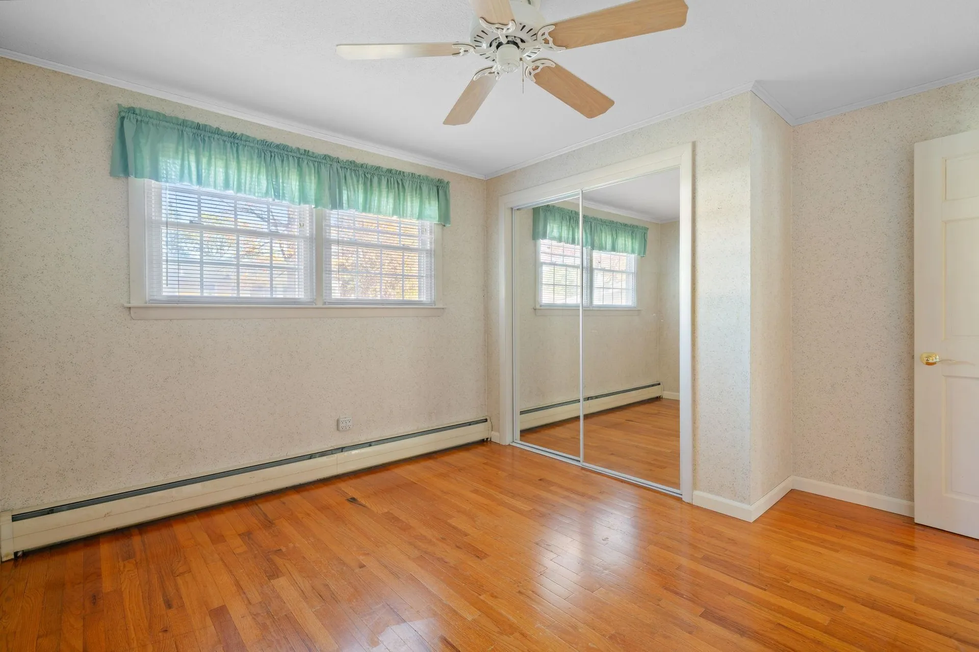 10 Cedar Street Hudson NH 03051