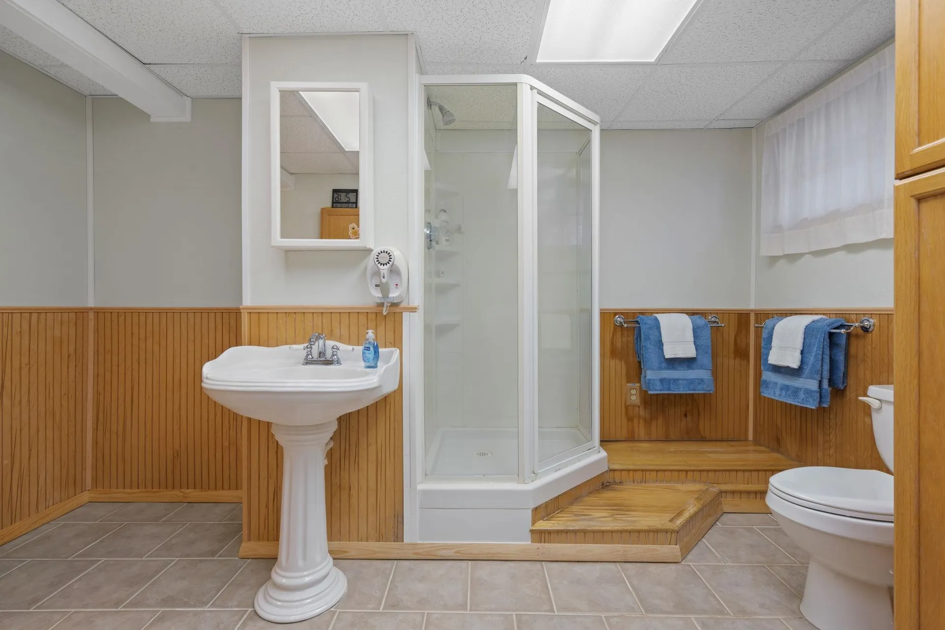 10 Cedar Street Hudson NH 03051