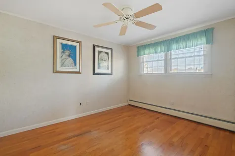 10 Cedar Street Hudson NH 03051