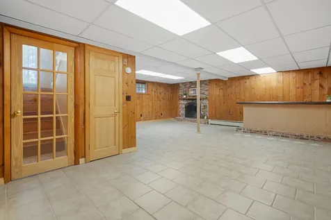 10 Cedar Street Hudson NH 03051