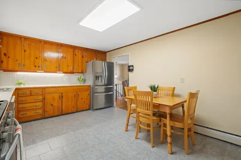 10 Cedar Street Hudson NH 03051