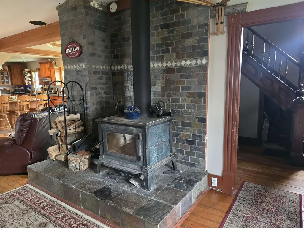 83 Spring Street Hardwick VT 05843