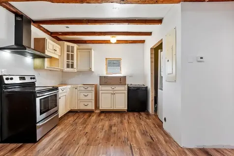 4 Parade Circle Barnstead NH 03218