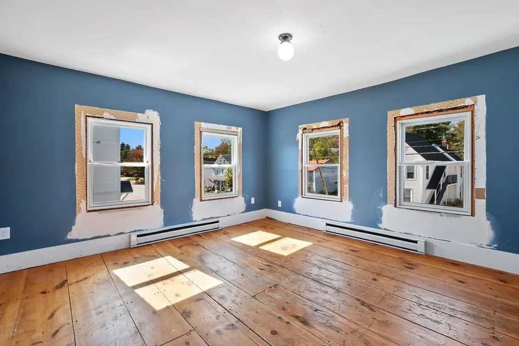 4 Parade Circle Barnstead NH 03218