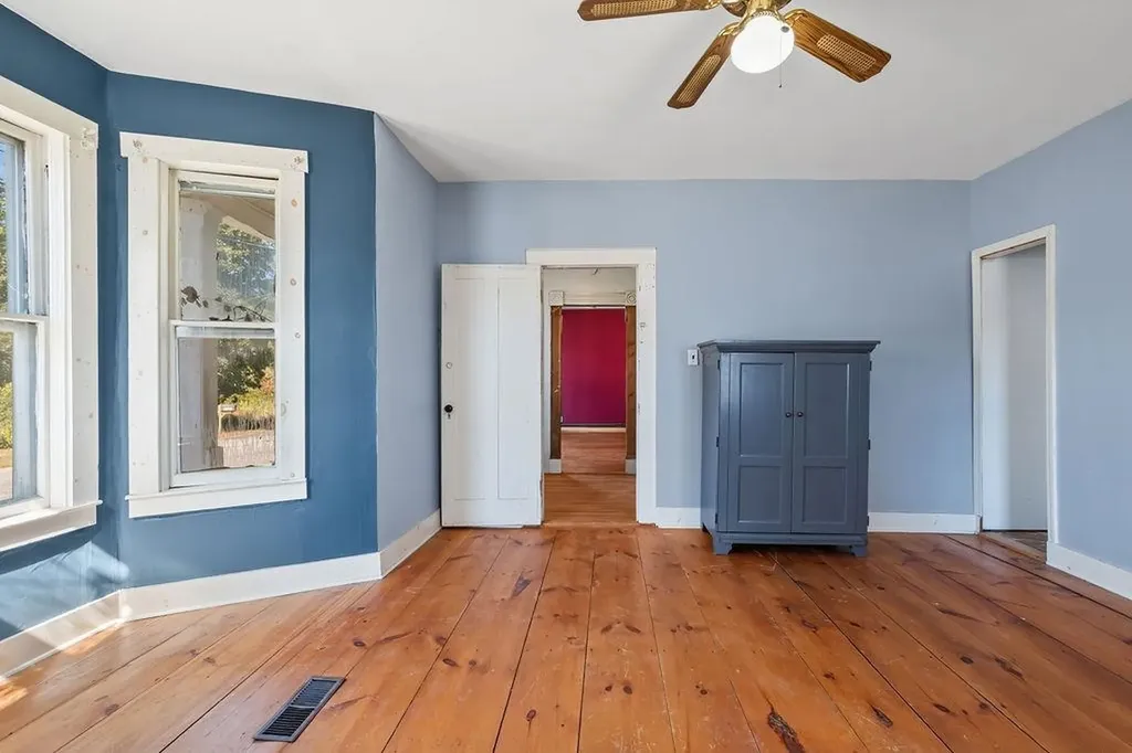 4 Parade Circle Barnstead NH 03218