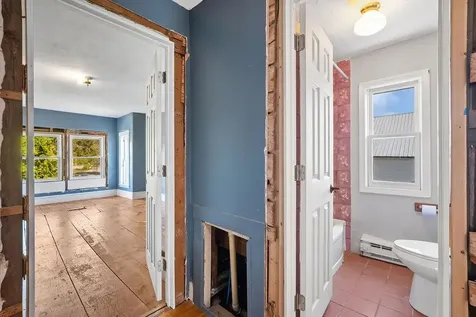 4 Parade Circle Barnstead NH 03218