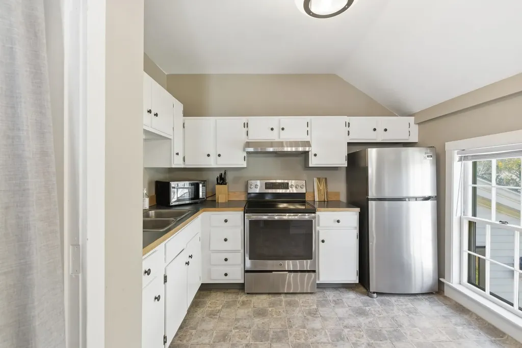 75 High Street Exeter NH 03833