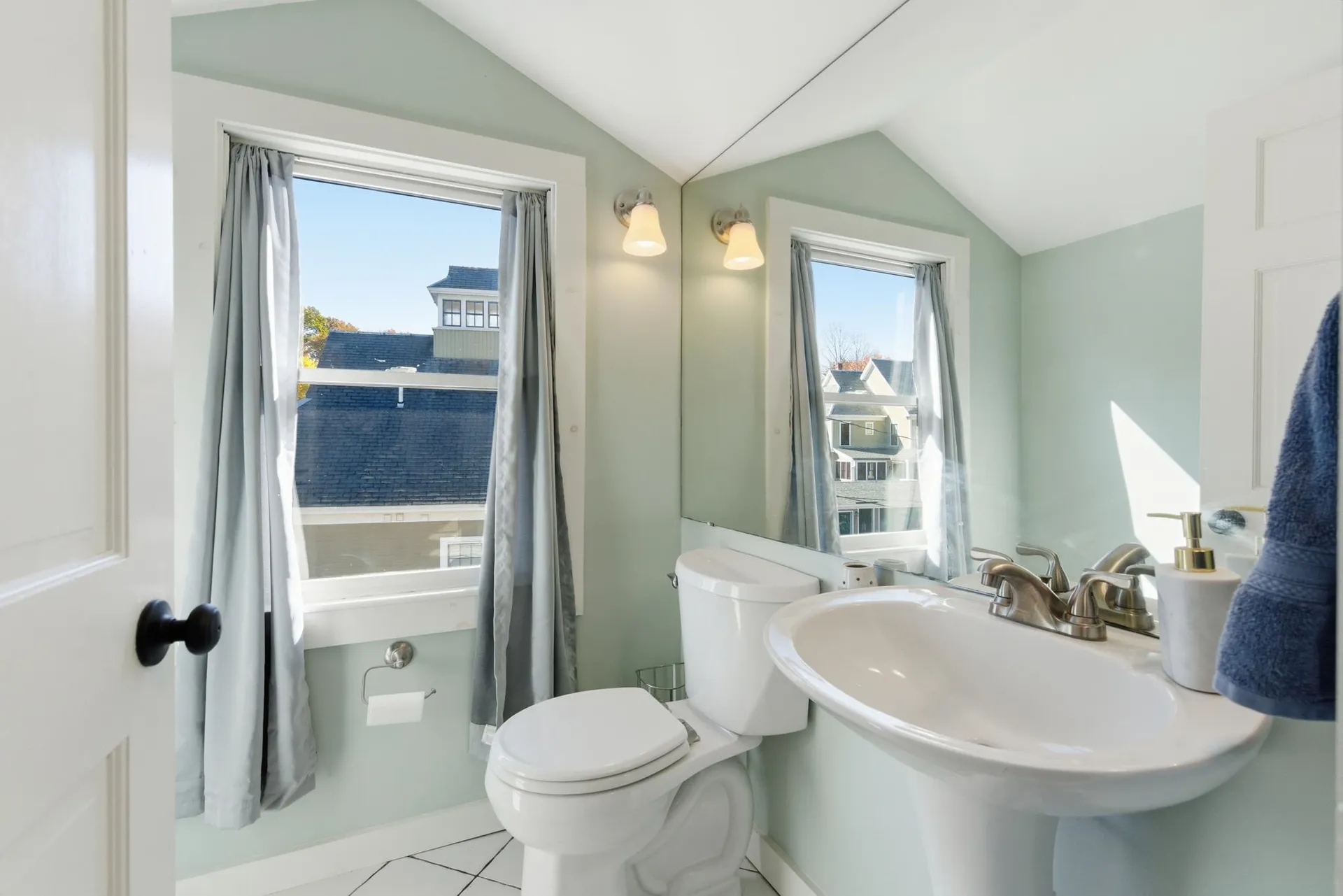 75 High Street Exeter NH 03833